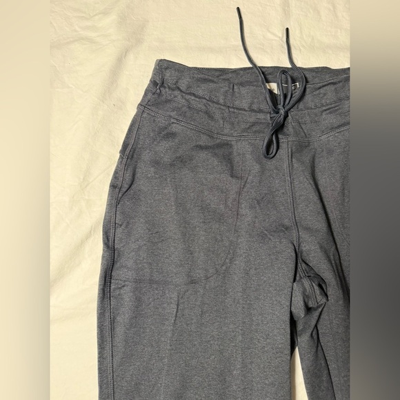 Lolë Charcoal Grey Athletic Joggers Small - Picture 6 of 13